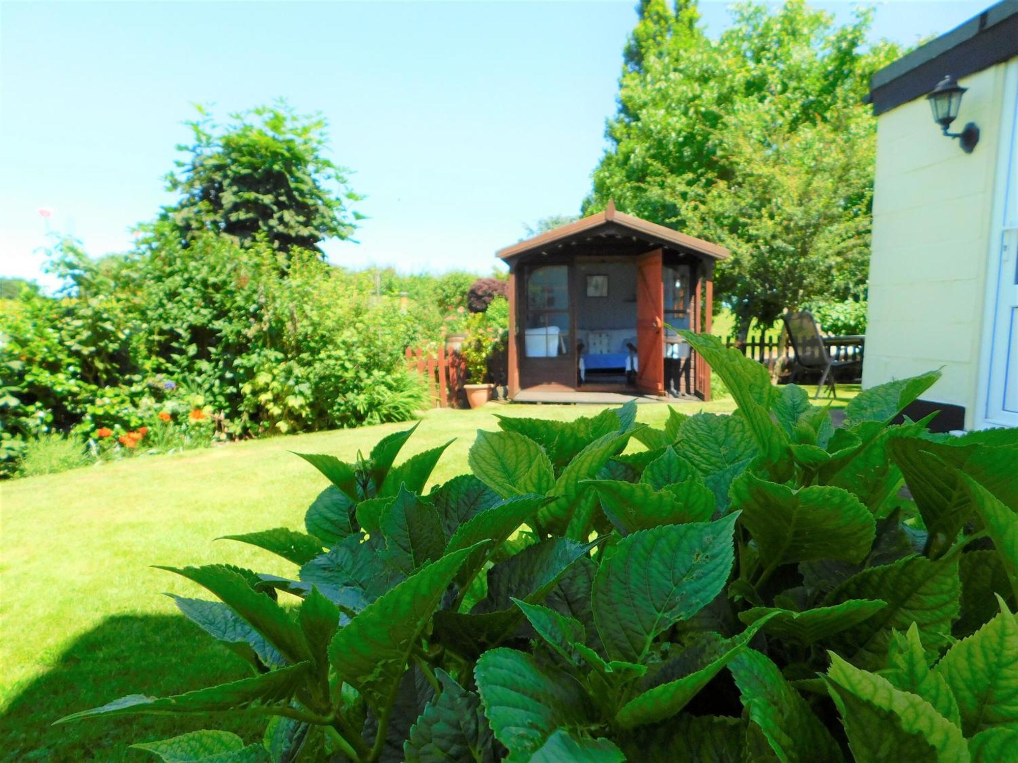 Greenbank Cottage Hilgay 外观 照片